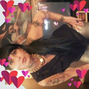 Meet your Posher, Leslie